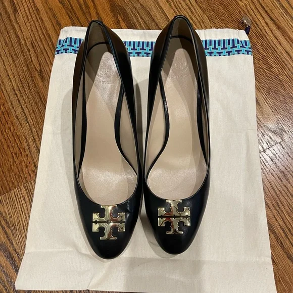 Tory Burch Raleigh heels 70mm black and gold size 11 - Picture 8 of 10